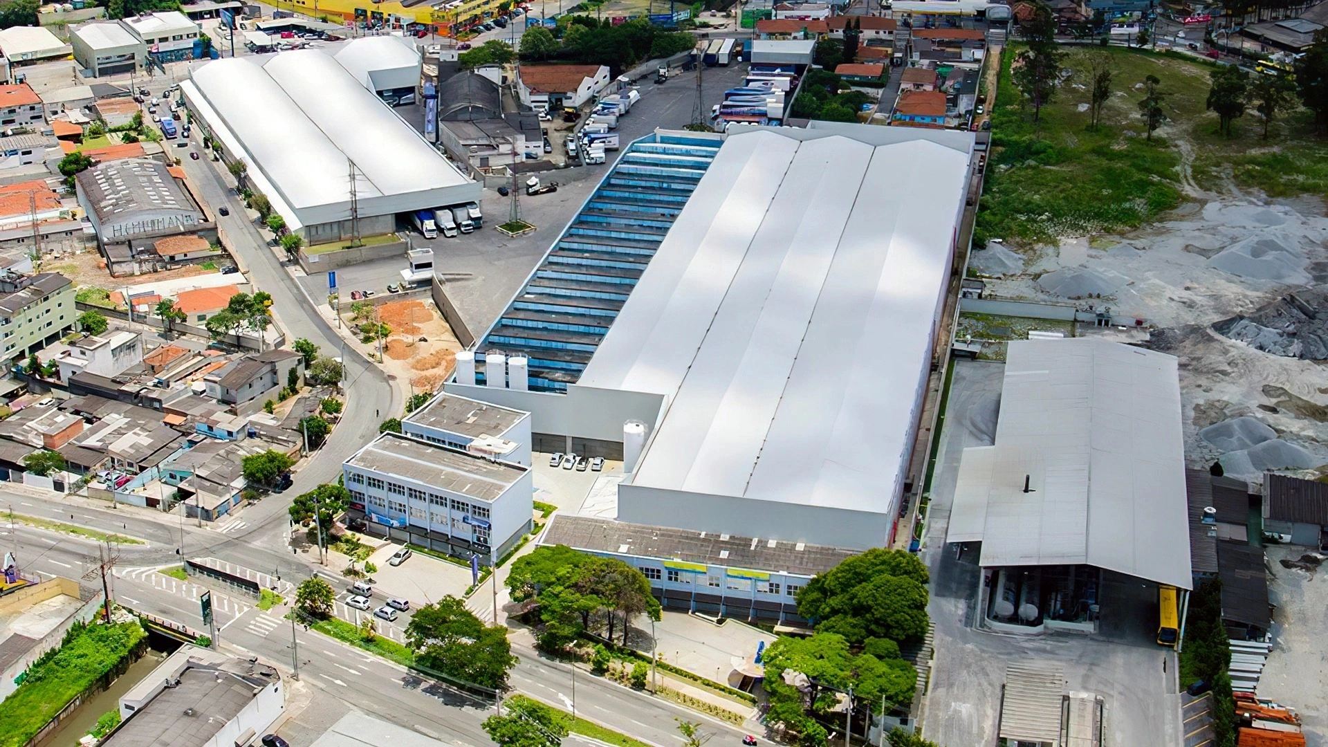 Alugar galpão comercial na Grande São Paulo